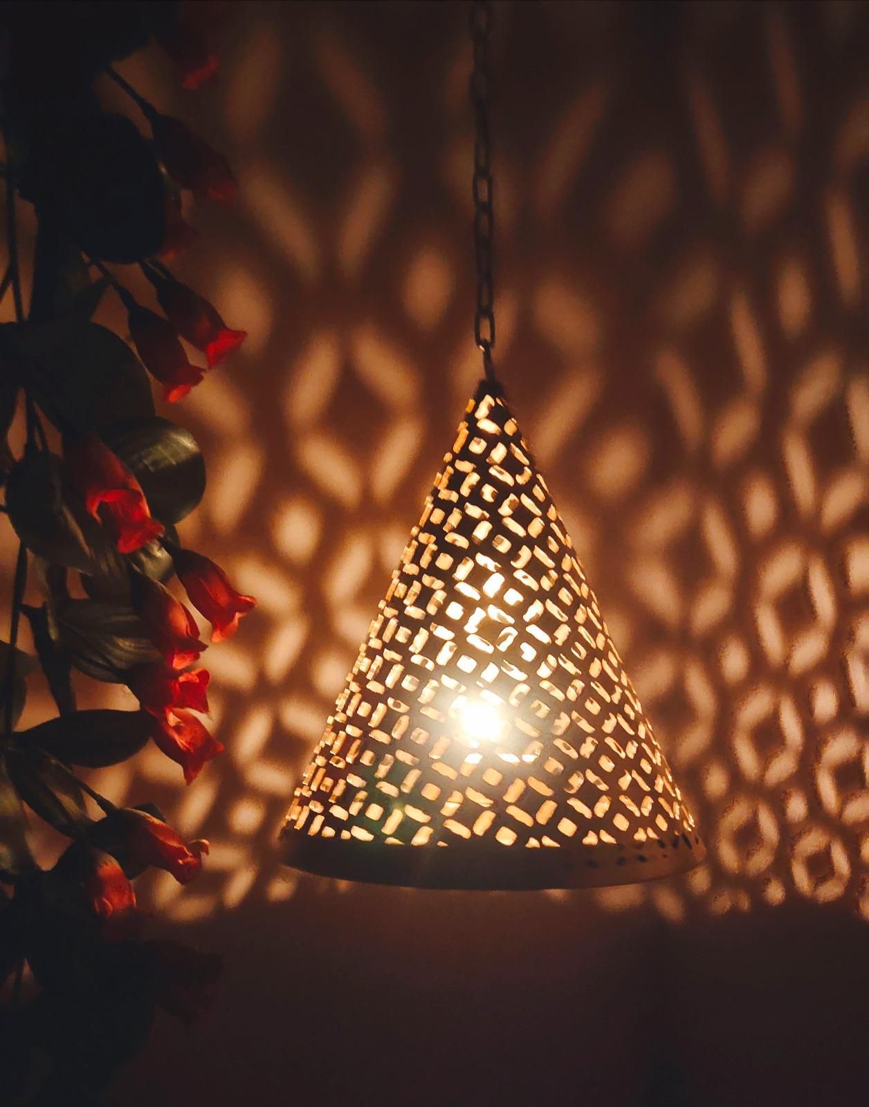 Hanging Cone Tea Light (Pack of 1)