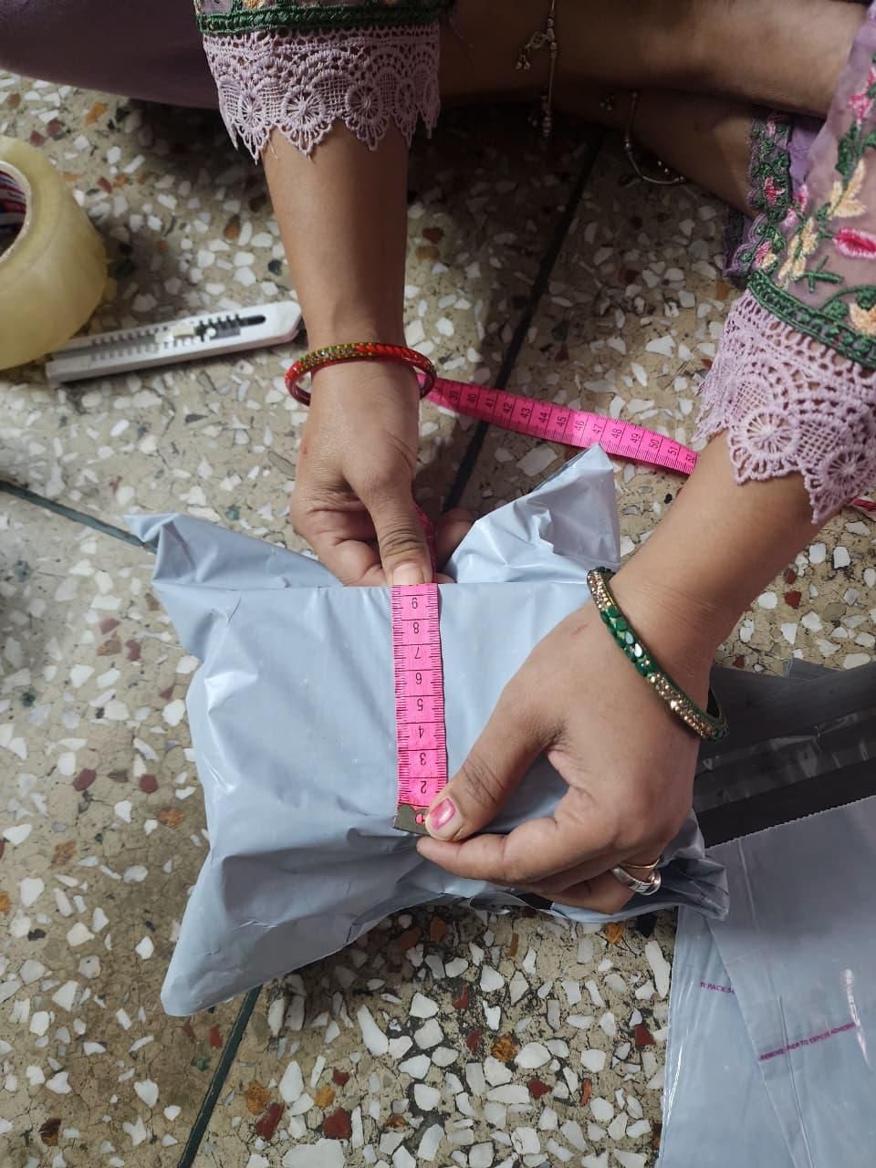 Solar Waving Modi Ji Statue (Pack of 2)